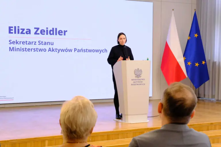 ElectroMobility Poland nawiązuje partnerstwo z Foxconn