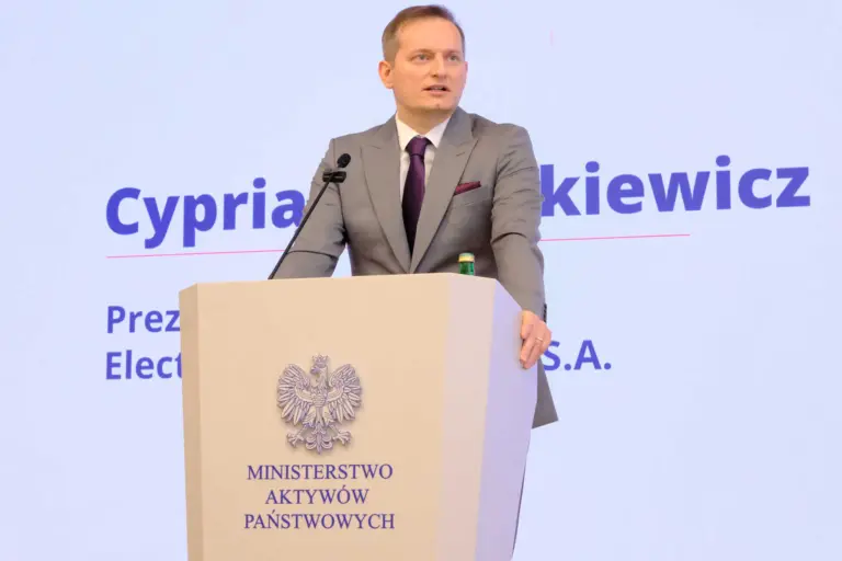 ElectroMobility Poland nawiązuje partnerstwo z Foxconn